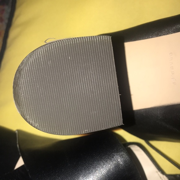 Cole Haan Anastasia City Sandals in black leather - Picture 13 of 16